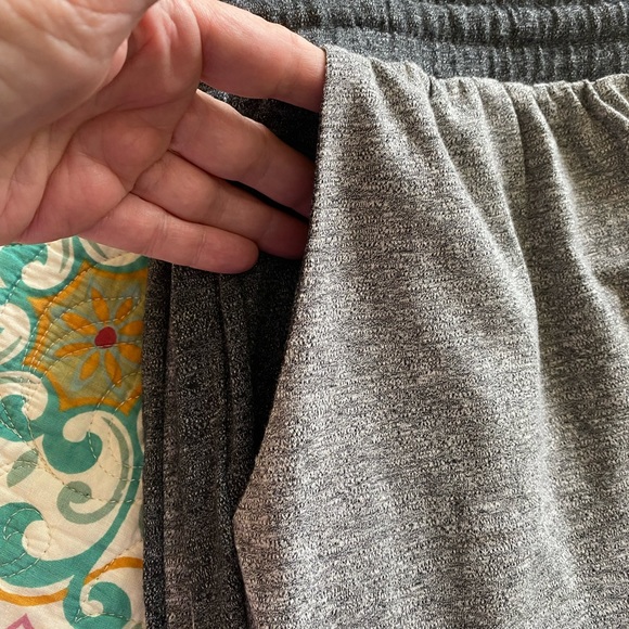 Simple by Suzanne Betro. Gray trousers NWT - Picture 6 of 10